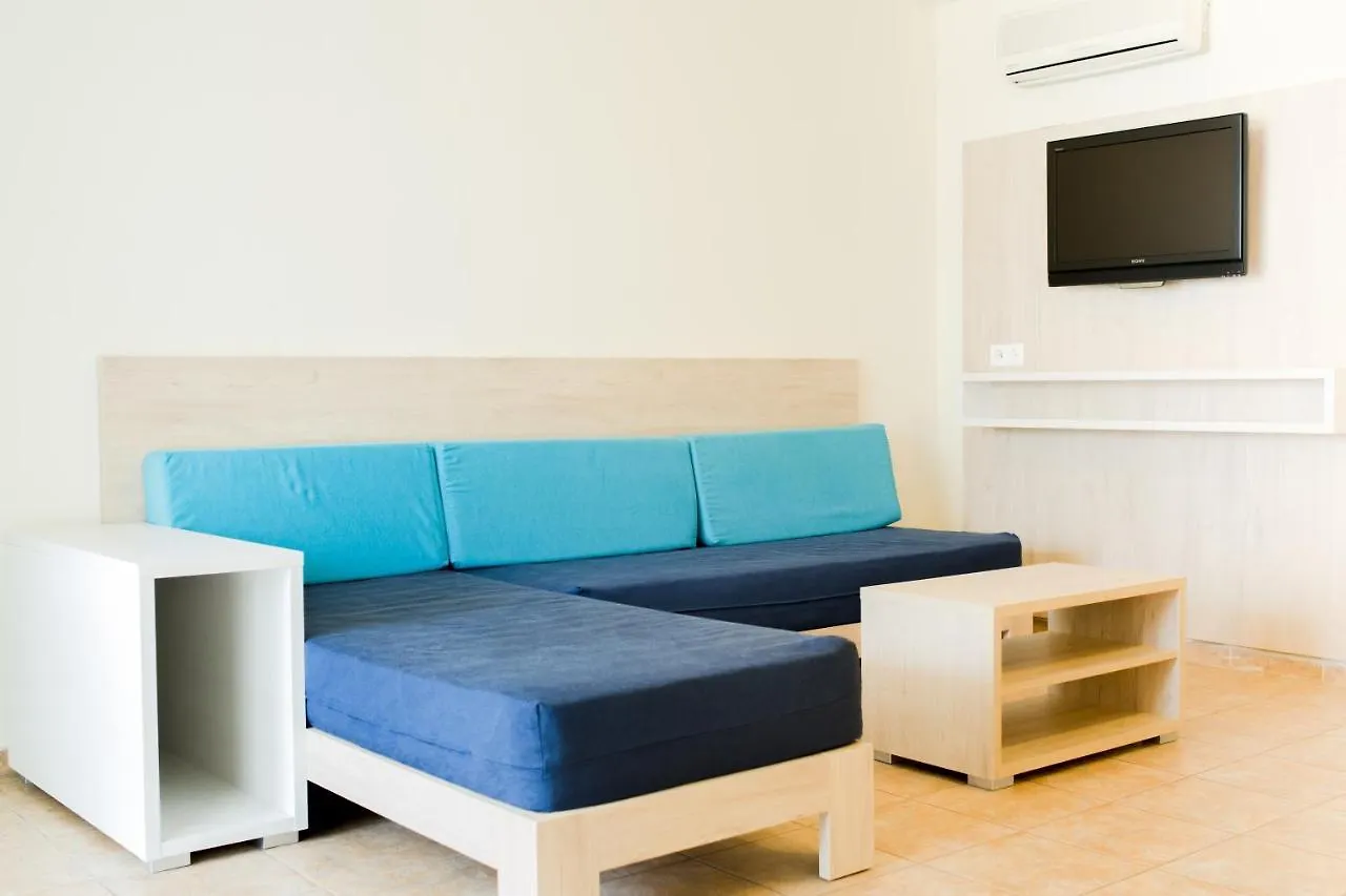 Festival Village Apartments Салоу Испания